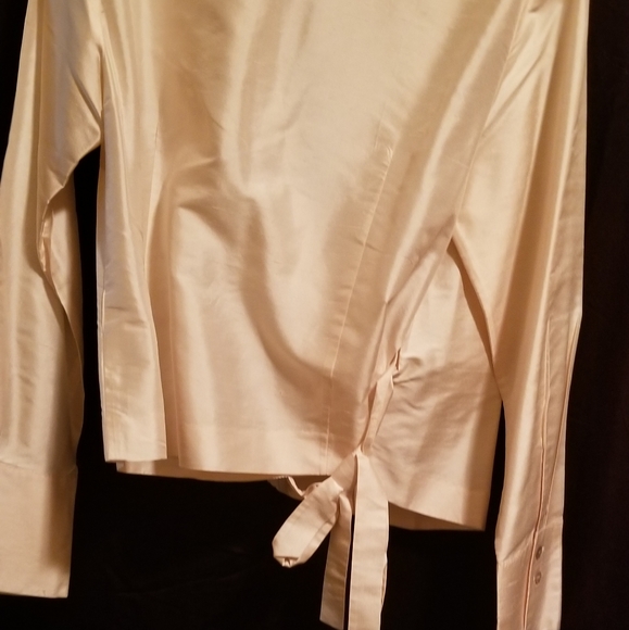 Silk wrap blouse - Picture 4 of 6